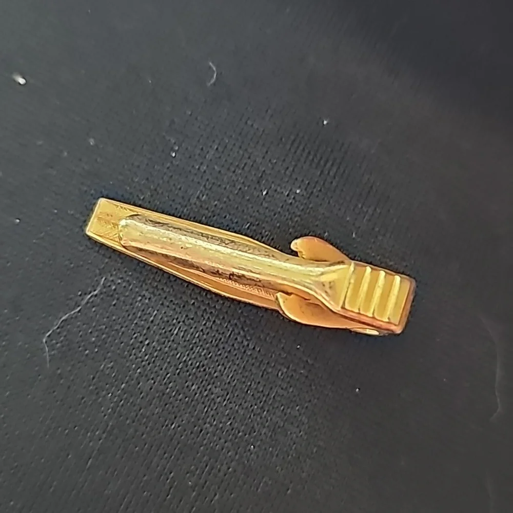 Vintage Gold Tone Tie Clip 🐈62